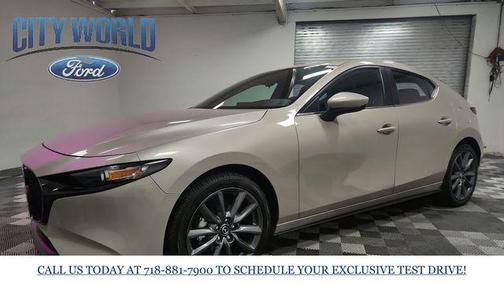 2023 Mazda Mazda3 FWD w/Preferred Package
