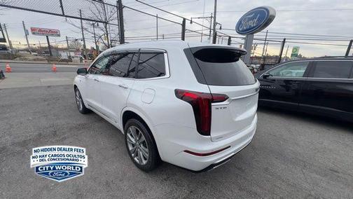 Crystal White Tricoat 2021 Cadillac XT6 Premium Luxury AWD