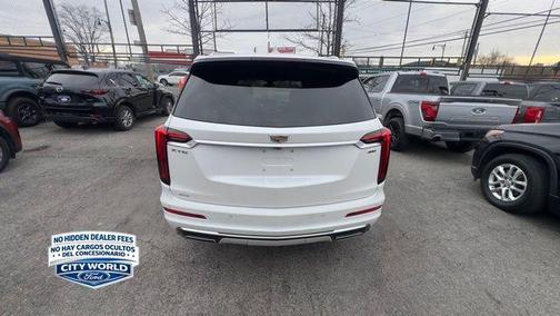 Crystal White Tricoat 2021 Cadillac XT6 Premium Luxury AWD
