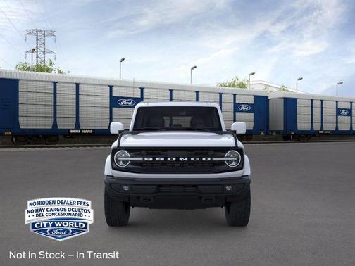 Oxford White 2026 Ford Bronco Outer Banks