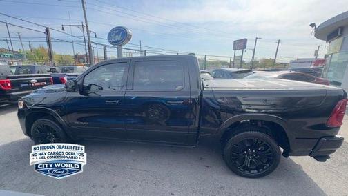 Diamond Black Crystal Pearlcoat 2025 RAM 1500 ST