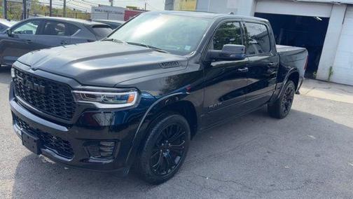 Diamond Black Crystal Pearlcoat 2025 RAM 1500 ST