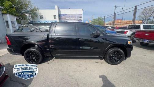Diamond Black Crystal Pearlcoat 2025 RAM 1500 ST