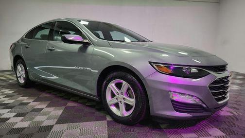 Sterling Gray Metallic 2024 Chevrolet Malibu FWD 1LT