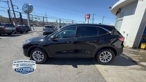 AGATE BLACK METALLIC 2022 Ford Escape SE