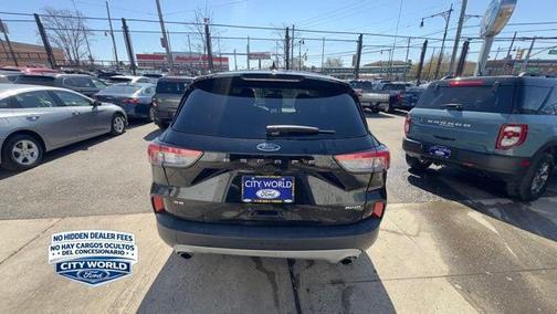 AGATE BLACK METALLIC 2022 Ford Escape SE
