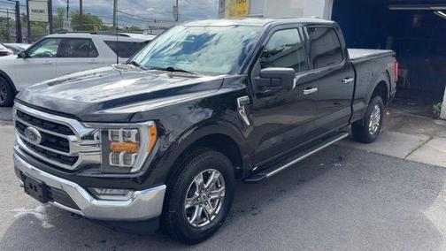 AGATE BLACK METALLIC 2022 Ford F-150 XLT