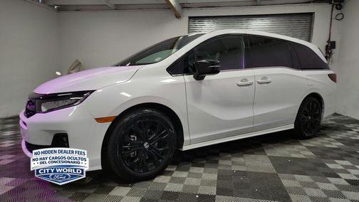 Platinum White Pearl 2025 Honda Odyssey Sport-L
