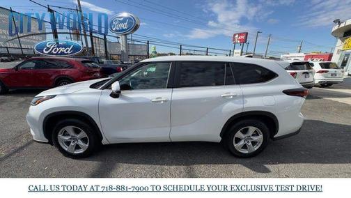 2024 Toyota Highlander LE