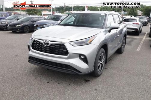 2025 Toyota Highlander XLE