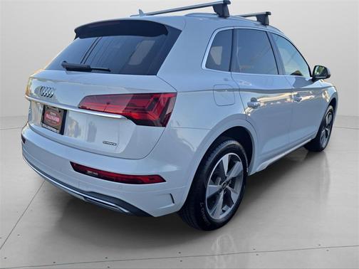 2023 Audi Q5 40 Premium Plus