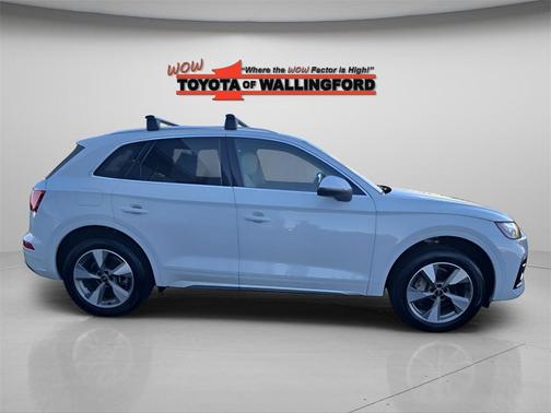 2023 Audi Q5 40 Premium Plus