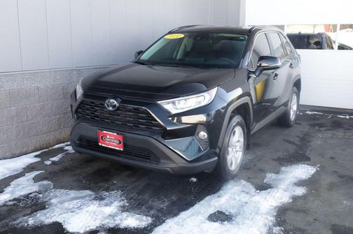 2020 Toyota RAV4 XLE