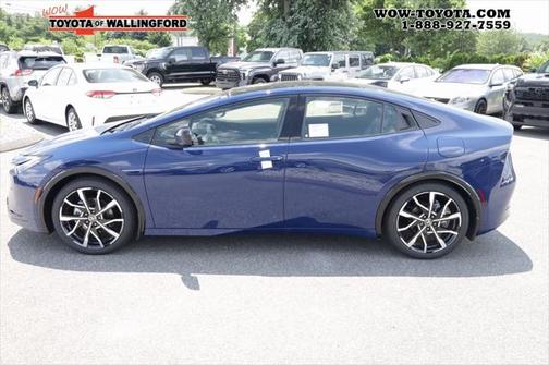 2025 Toyota Prius L