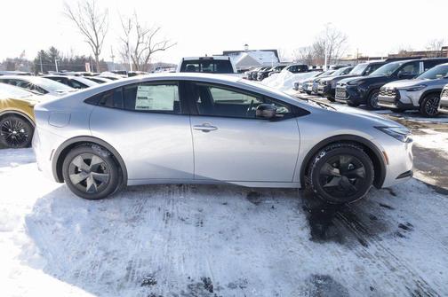 2026 Toyota Prius Plug-In Hybrid 