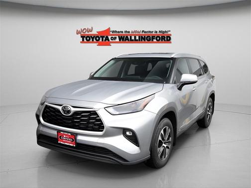 2025 Toyota Highlander Hybrid XLE