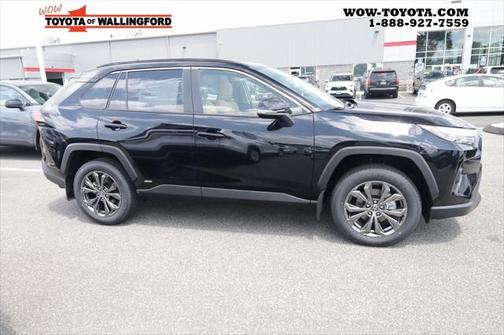 2025 Toyota RAV4 Hybrid XLE Premium