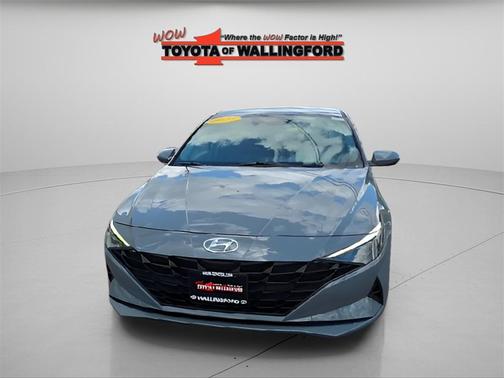 2022 Hyundai ELANTRA SE