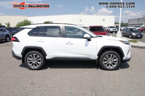2025 Toyota RAV4 XLE Premium