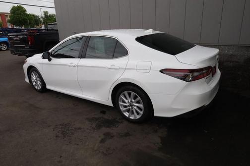 Ice Cap 2024 Toyota Camry LE