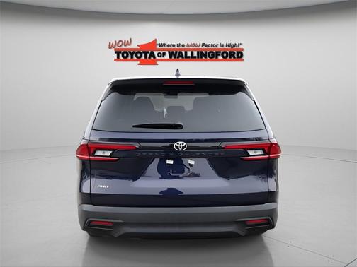 2026 Toyota Highlander LE