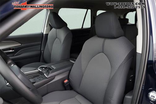 2026 Toyota Highlander LE