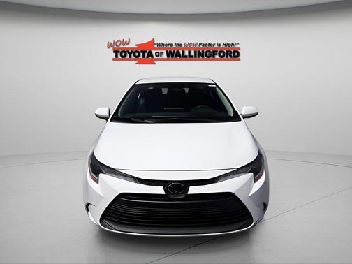 Ice 2026 Toyota Corolla LE