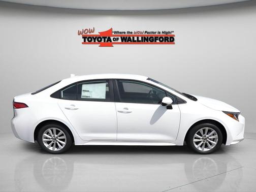 Ice 2026 Toyota Corolla LE