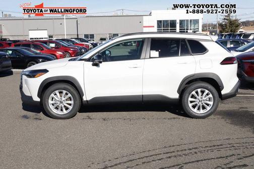 2026 Toyota Corolla Cross LE
