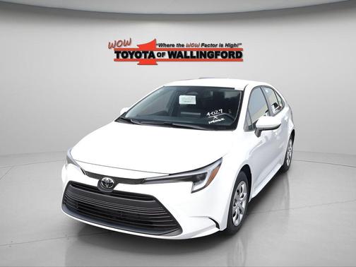 Ice 2026 Toyota Corolla Hybrid LE