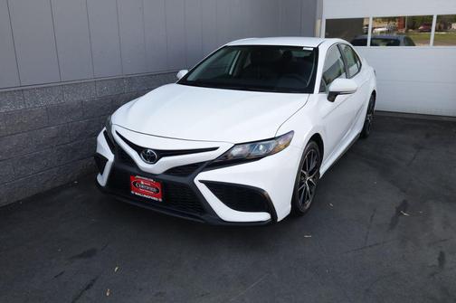 Ice Cap 2024 Toyota Camry SE
