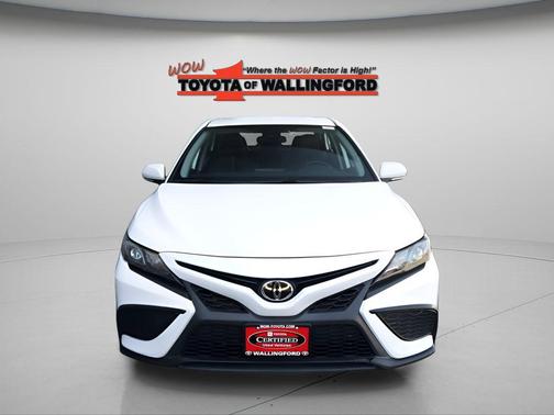 Ice Cap 2024 Toyota Camry SE