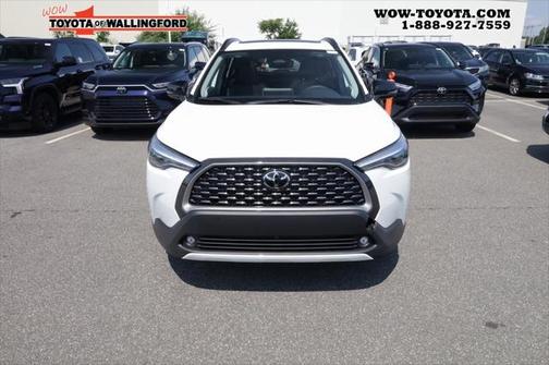 2025 Toyota Corolla Cross XLE