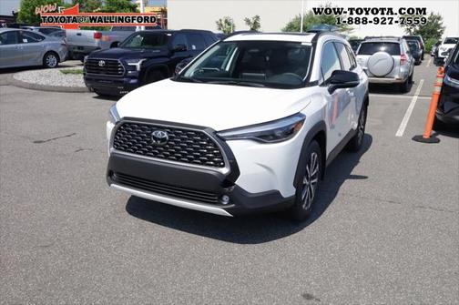 2025 Toyota Corolla Cross XLE
