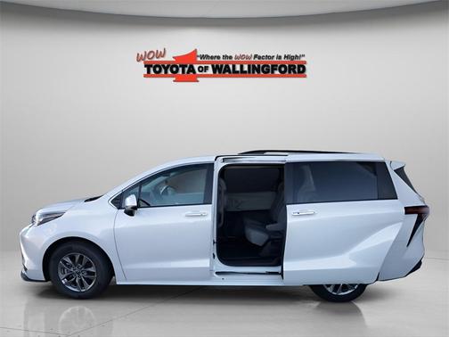 2024 Toyota Sienna XLE 7 Passenger