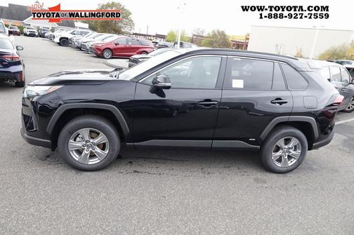 2025 Toyota RAV4 Hybrid LE