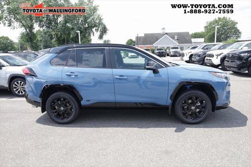 2025 Toyota RAV4 Hybrid SE