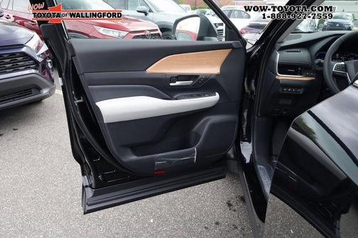 2026 Toyota Grand Highlander Hybrid Nightshade Edition