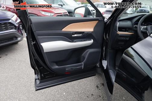 2026 Toyota Grand Highlander Hybrid Nightshade Edition