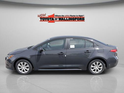 01l7 2026 Toyota Corolla LE