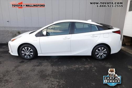 2022 Toyota Prius LE