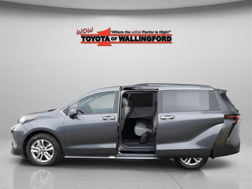 2025 Toyota Sienna XLE
