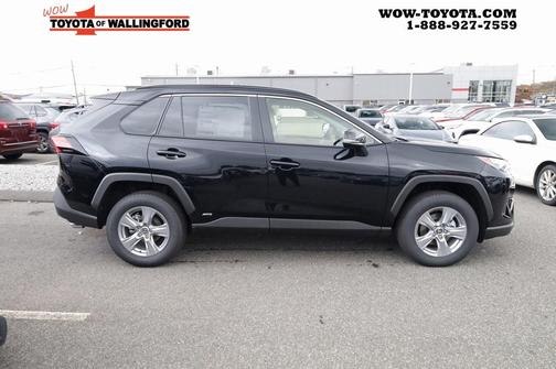 2025 Toyota RAV4 Hybrid LE