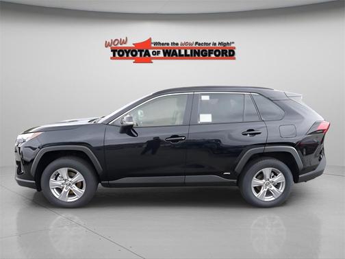 2025 Toyota RAV4 Hybrid LE