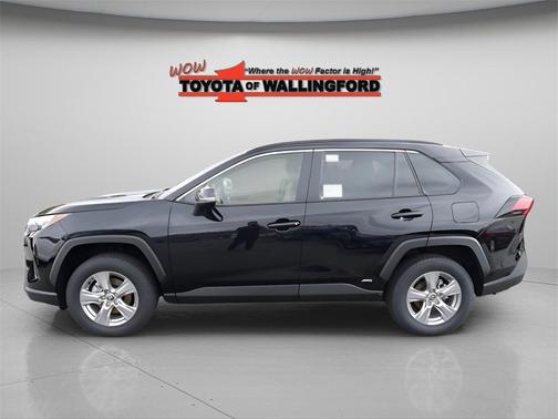 2025 Toyota RAV4 Hybrid LE