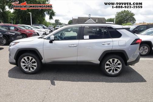 2025 Toyota RAV4 XLE Premium