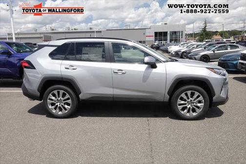 2025 Toyota RAV4 XLE Premium