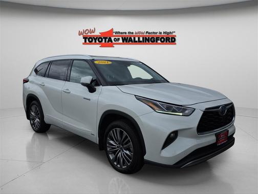 2021 Toyota Highlander Hybrid Platinum