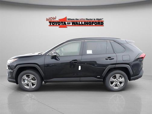 2025 Toyota RAV4 Hybrid LE