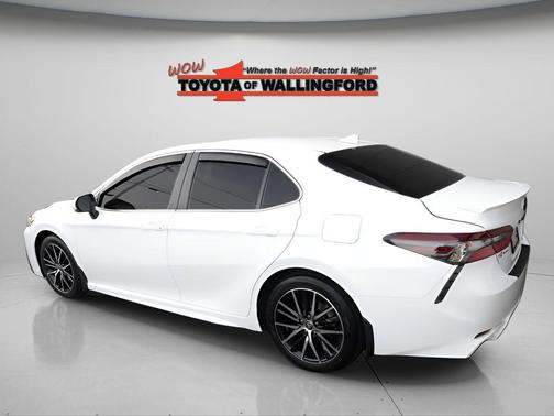 Ice Cap 2023 Toyota Camry SE